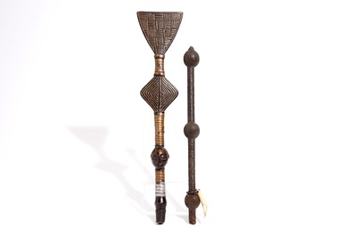 Une pipe et deux b&acirc;tons sculpt&eacute;s, Luba et Bakongo, R.D. Congo, 1&egrave;re moiti&eacute; du 20&egrave;me