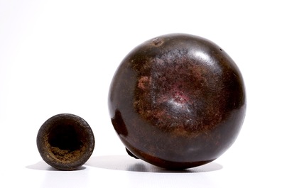 Une pipe et deux b&acirc;tons sculpt&eacute;s, Luba et Bakongo, R.D. Congo, 1&egrave;re moiti&eacute; du 20&egrave;me