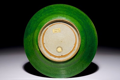 Een Chinees monochroom groen bord, Kangxi