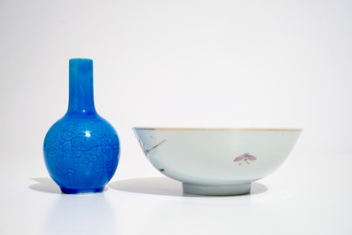 Een gevarieerd lot Chinees famille rose en monochroom porselein, 19/20e eeuw