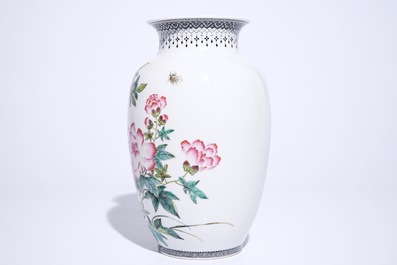 A fine Chinese famille rose vase with birds among flowers, Republic, 20th C.