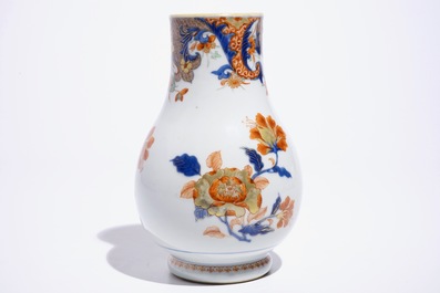 A Chinese verte-imari jug with floral design, Qianlong