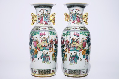 A pair of Chinese famille rose vases with "100 antiquities" design, 19th C.