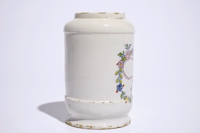 Un pot de pharmacie en fa&iuml;ence de Delft polychrome de forme albarello, 18&egrave;me