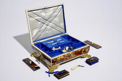 Une bo&icirc;te &agrave; couture Napoleon III en &eacute;caille de tortue incrust&eacute; d'argent et mont&eacute; en bronze dor&eacute;, France, 19&egrave;me