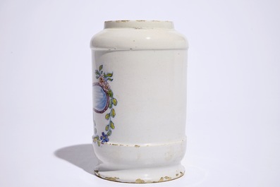 Un pot de pharmacie en fa&iuml;ence de Delft polychrome de forme albarello, 18&egrave;me