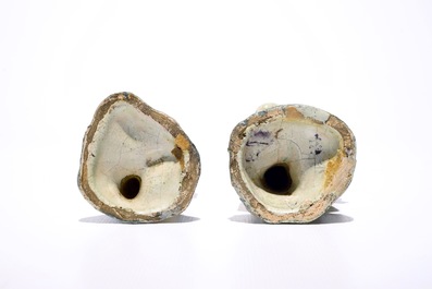 Une paire de figures d'amoureux en fa&iuml;ence polychrome, Nord de la France, fin du 18&egrave;me