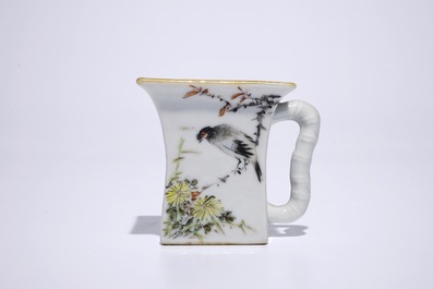 A Chinese qianjiang cai wine cup and two small oval trays, 19/20th C.