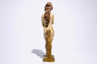 Un grand mod&egrave;le d'Eve en bois sculpt&eacute; polychrome, France, 17&egrave;me