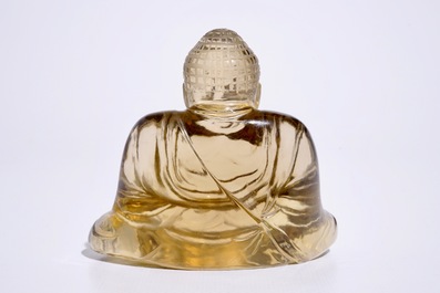 Un mod&egrave;le de Bouddha en crystal de rocher fum&eacute;, Chine, 19/20&egrave;me