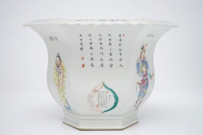 A Chinese famille rose hexagonal "Wu Shuang Pu" jardiniere, 20th C.