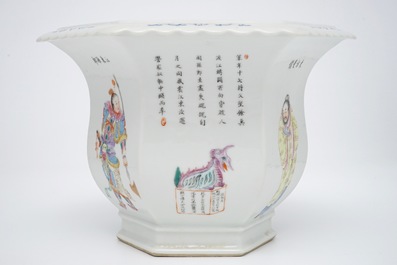 A Chinese famille rose hexagonal "Wu Shuang Pu" jardiniere, 20th C.