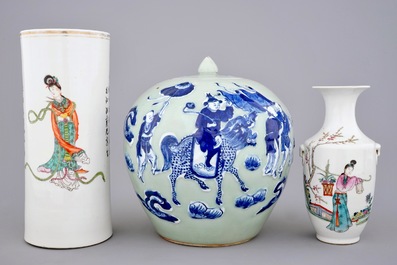 Un lot vari&eacute; en porcelaine de Chine famille rose et bleu et blanc, 19/20&egrave;me