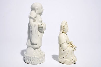 Deux figures de Bouddha et Guanyin en porcelaine blanc de Chine de Dehua, 19/20&egrave;me