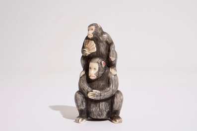 A Japanese ivory okimono of two monkeys, Meiji/Taisho, 19/20th C., signed