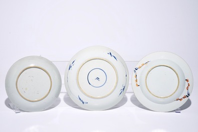 Zes diverse Chinese Imari-stijl schotels en borden, Kangxi/Qianlong