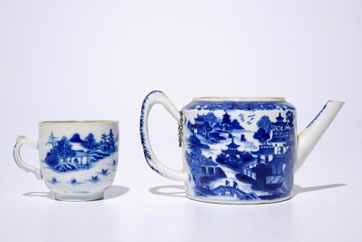 A Chinese blue and white part tea service with landscapes, Qianlong