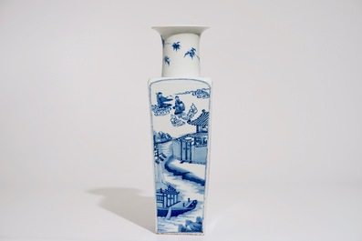 Een blauw-witte vierkante Chinese vaas, Kangxi merk, 19/20e eeuw