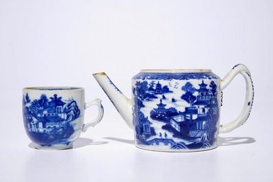 A Chinese blue and white part tea service with landscapes, Qianlong