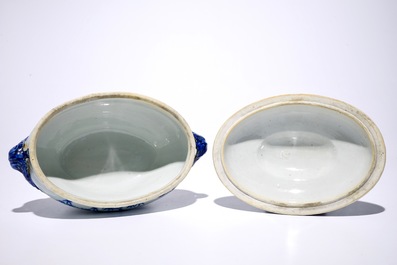 A Chinese blue and white tureen and cover, Qianlong and an "Aster pattern" dish, Kangxi