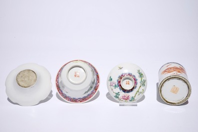 A varied lot of Chinese famille rose and iron red porcelain, 19/20th C.