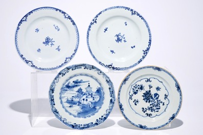 A Chinese blue and white jug, a famille jaune vase and eight plates, 18/19th C.