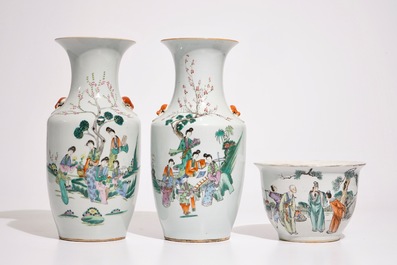 Four Chinese famille rose vases and a qianjiang cai flower pot, 19/20th C.
