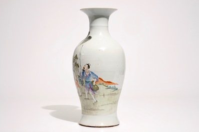 A Chinese famille rose baluster vase, red sealmark, Republic, 20th C.