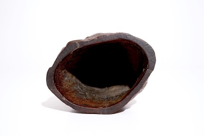 A Chinese rootwood brushpot, 19/20th C.