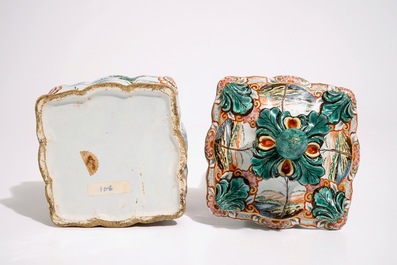 Une bo&icirc;te &agrave; tabac en fa&iuml;ence de Delft polychrome petit feu, 18&egrave;me