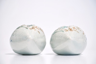 A pair of Chinese famille rose wall pocket vases, 18/19th C.