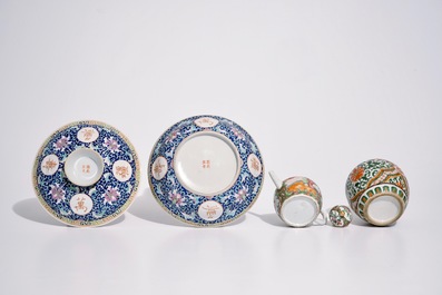 Un lot vari&eacute; en porcelaine de Chine famille rose, verte et monochrome, 19/20&egrave;me