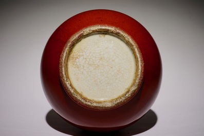 A Chinese monochrome sang-de-boeuf-glazed yuhuchunping vase, 18/19th C.