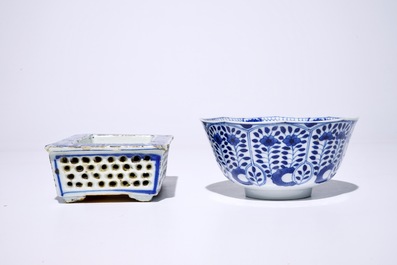 EIght Chinese blue and white plates, a bowl and a jardiniere, 18/19th C.