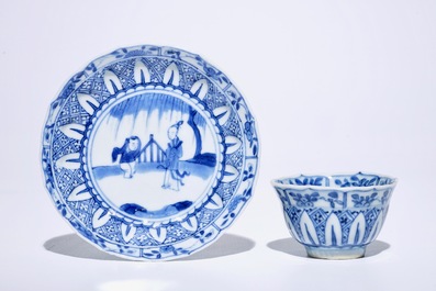 Six tasses et soucoupes en porcelaine de Chine bleu et blanc, Kangxi