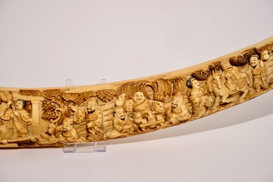 A large Chinese carved ivory tusk, early 20th C.