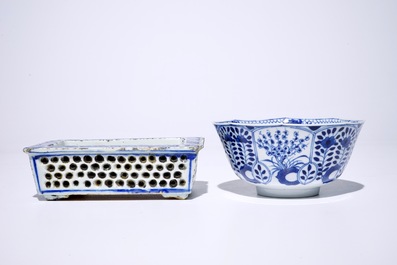 EIght Chinese blue and white plates, a bowl and a jardiniere, 18/19th C.