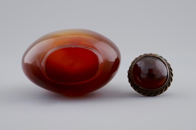 Two Chinese encrusted rock crystal and agate snuff bottles, 19/20th C.