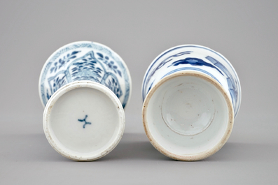 Een gevarieerd lot Chinees blauw-wit en famille rose porselein, Wanli, Kangxi en later