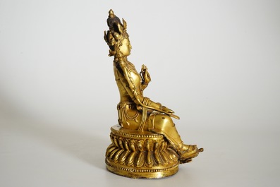Une statuette sino-tib&eacute;taine de Tara verte (Syamatara) en bronze dor&eacute;, 18/19&egrave;me