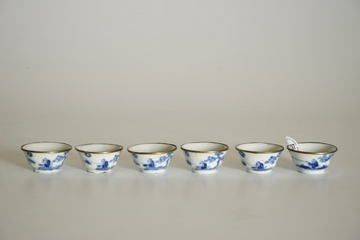 Zes blauw-witte Chinese "Bleu de Hue" wijnkoppen voor de Vi&euml;tnamese markt, 19e eeuw