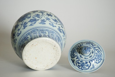 A Chinese blue and white peony scroll vase and cover, Ming, Wanli