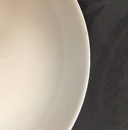 A fine pair of Chinese famille rose bowls and covers, Yongzheng