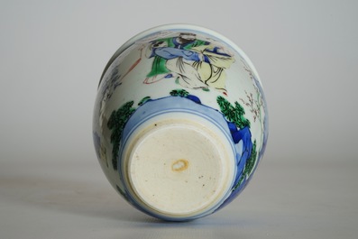 A Chinese wucai brush pot on wooden stand, Transitional period