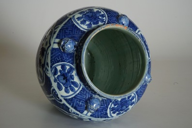A large Chinese blue and white jar, Ming, Wanli