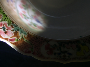 A fine pair of Chinese famille rose bowls and covers, Yongzheng