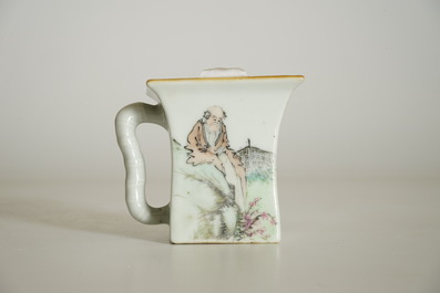 A Chinese qianjiang cai wine cup and two small oval trays, 19/20th C.