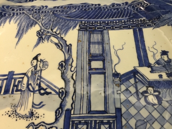 Un plat en porcelaine de Chine bleu et blanc &agrave; d&eacute;cor de "La Romance de la Chambre de l'Ouest", Yongzheng