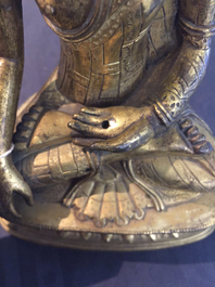 Un mod&egrave;le de Bouddha en bronze dor&eacute;, Chine, 18/19&egrave;me