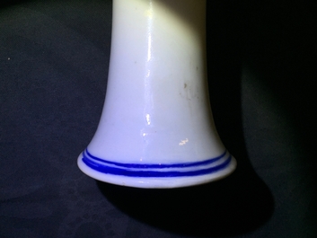 Een grote Chinese blauw-witte driedubbele gourde vaas, Kangxi